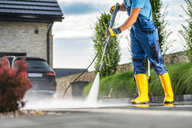Best Commercial Pressure Washing  in Mims, FL